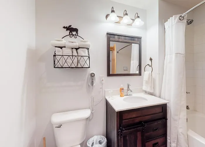 Tucker Mountain 307a Apartment
